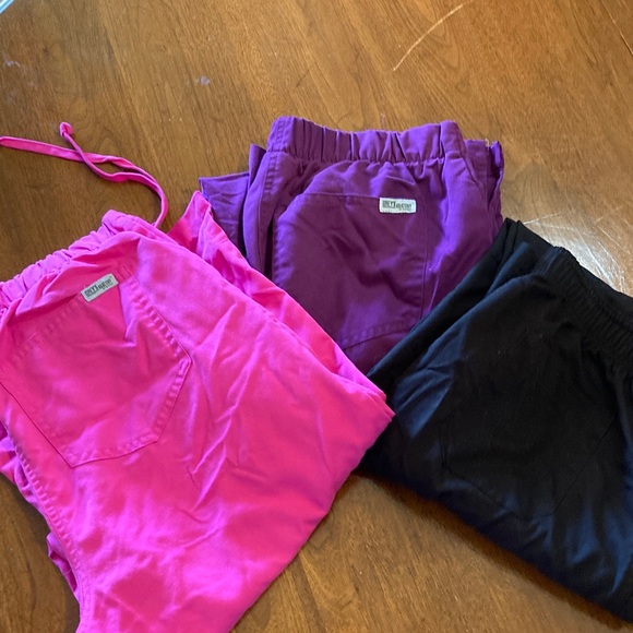 Greys Anatomy Pink, Purple, and Black Scrub Pants bundle of 3  size S - Picture 1 of 11